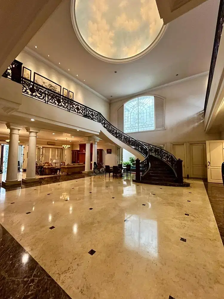 HITUNG TANAH! DIJUAL RUMAH MEWAH ARAYA 1 NOL JALAN DOUBLE WAY CLASSIC