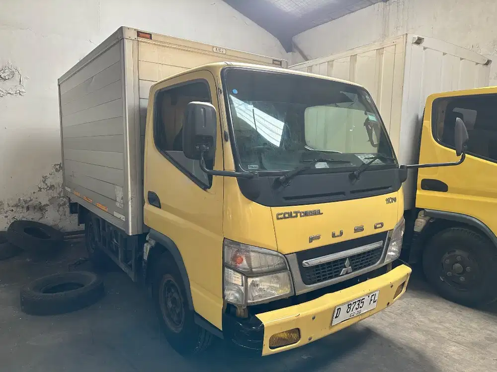 Colt Diesel ENGKEL BOX FE71 2019 truck canter fuso truk bok cde cdd cd