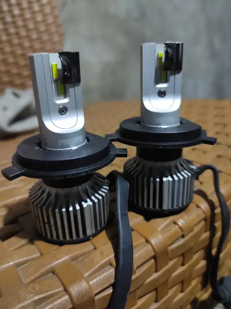 Bohlam led philips Murah ex mobil pribadi