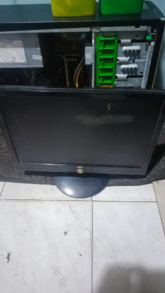Monitor AOC 17 inch murah Nego