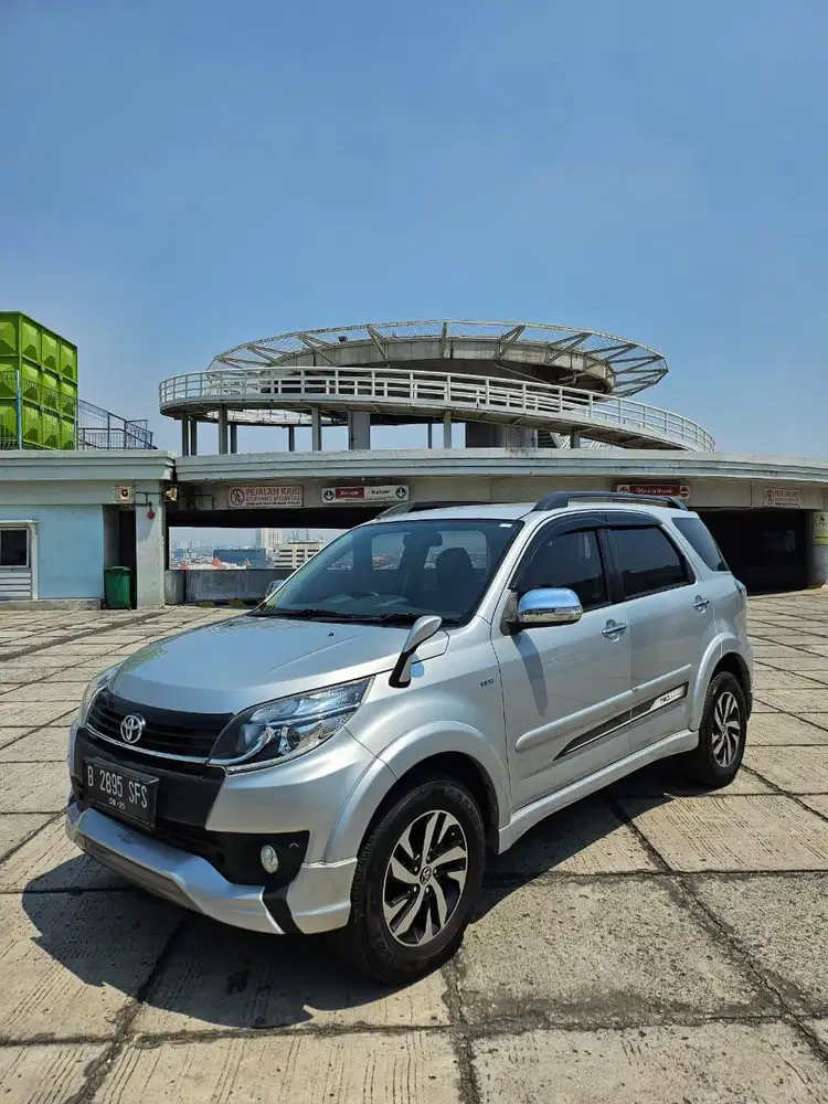 Toyota Rush 1.5 S TRD AT (Automatic) 2015 Silver (Promo TDP 12jt)