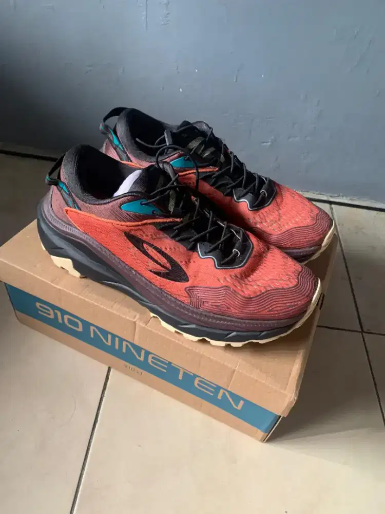 Sepatu Trail Running Jazero