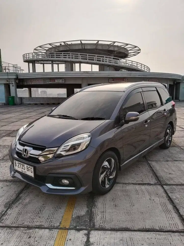 Honda Mobilio 1.5 RS AT (Automatic) 2015 Abu (Promo TDP 10jt)