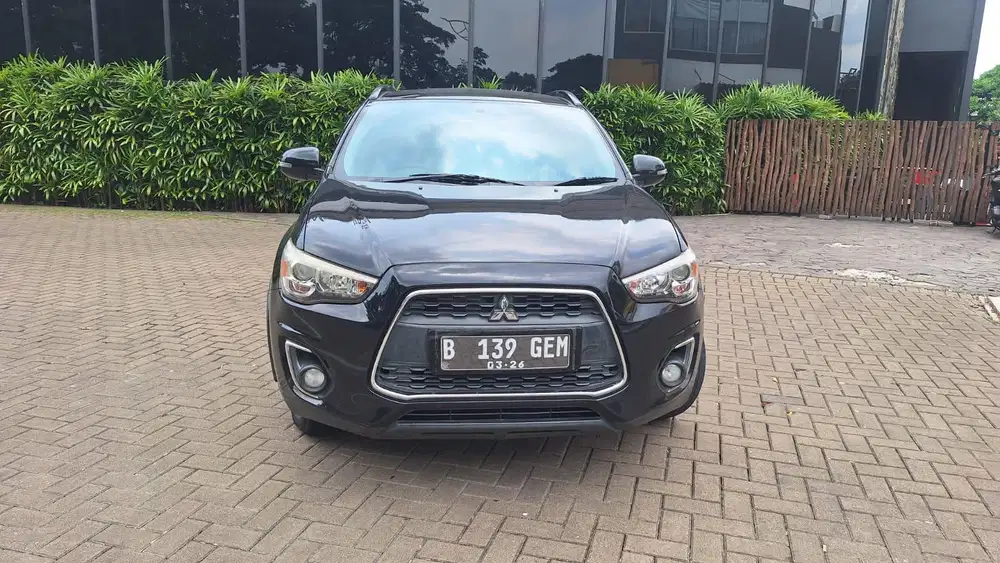 MITSUBISHI OUTLANDER PX AT 2015 HITAM PROMO MURAH DP MINIM