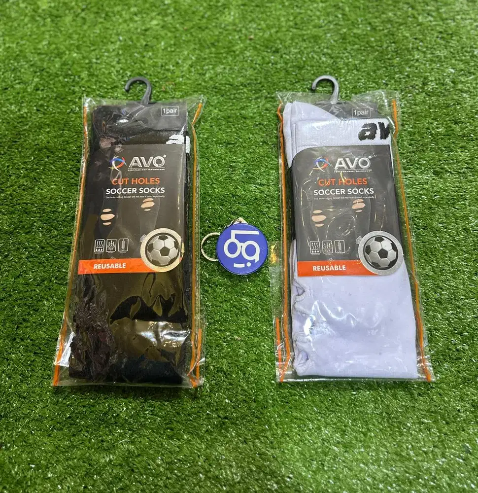 Kaos Kaki AVO Cut Holes