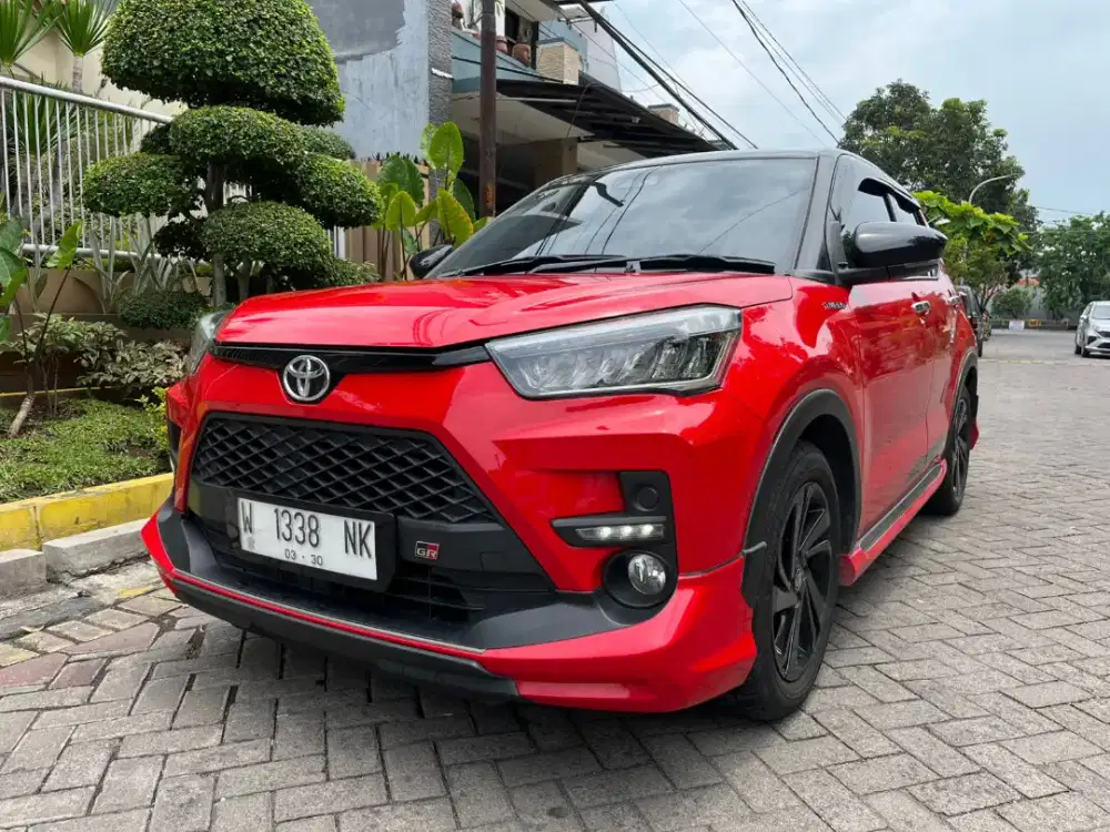 TOYOTA RAIZE GR TSS 1.0 CVT 2022 two tone merah  ready juga warna biru