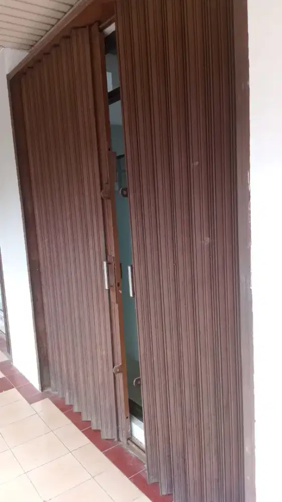 Tukang spesialis rolling door folding gate