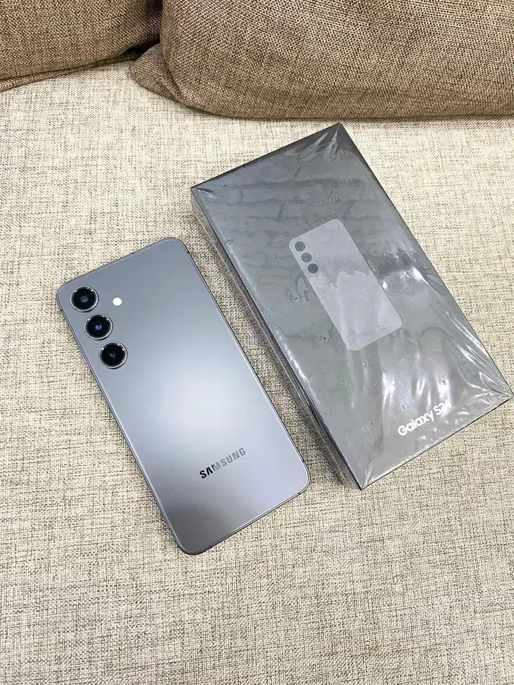 Samsung S24 8/256gb onyx black, resmi SEIN (like new)