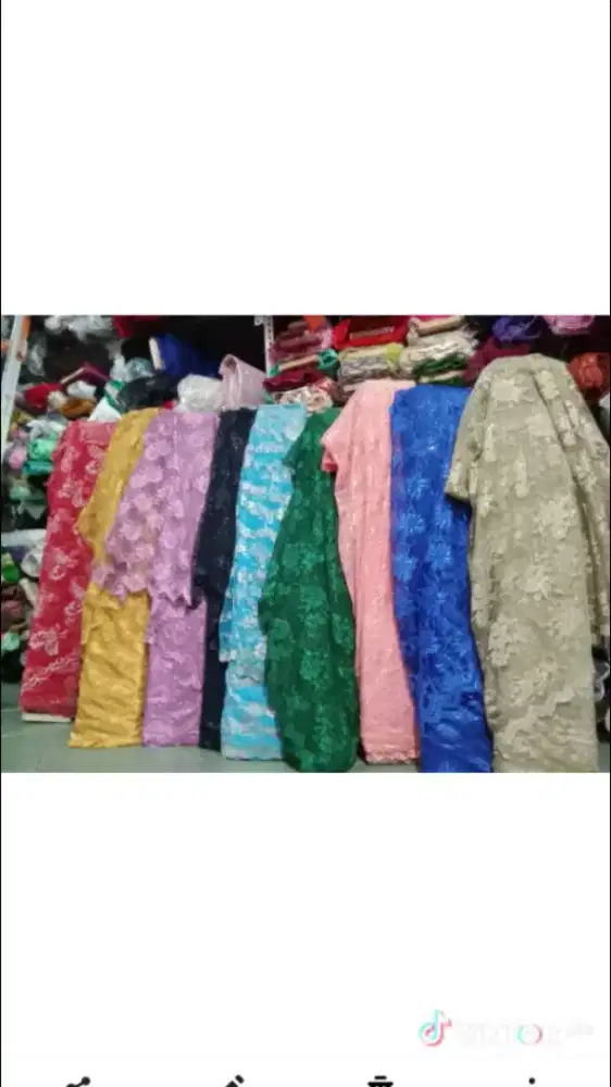 Bissmillah. diborong kan sj brukat premium Nya Harga mulai dr 1o rb