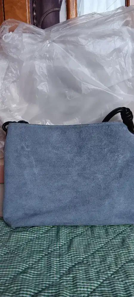 Shoulder Bag This is April