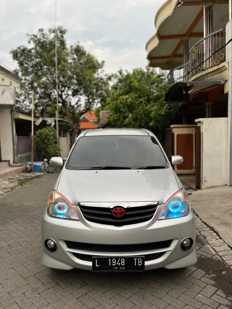 Toyota Avanza S Matic 2011