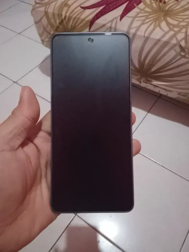 Handphone POVA 7 5G 8/256