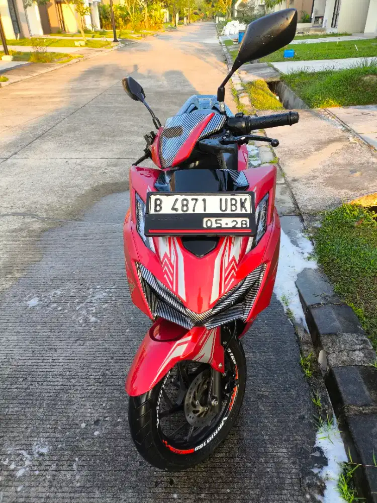 Honda Vario 160 CBS KM 18rban seperti baru