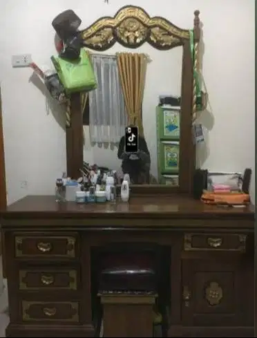 DIJUAL CEPAT PERABOTAN JATI KONDISI BAGUS