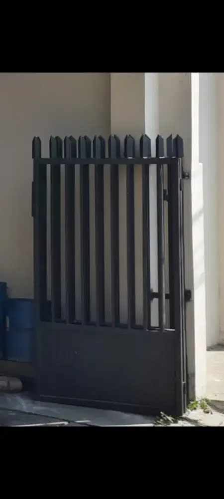 Pagar Rumah Besi
