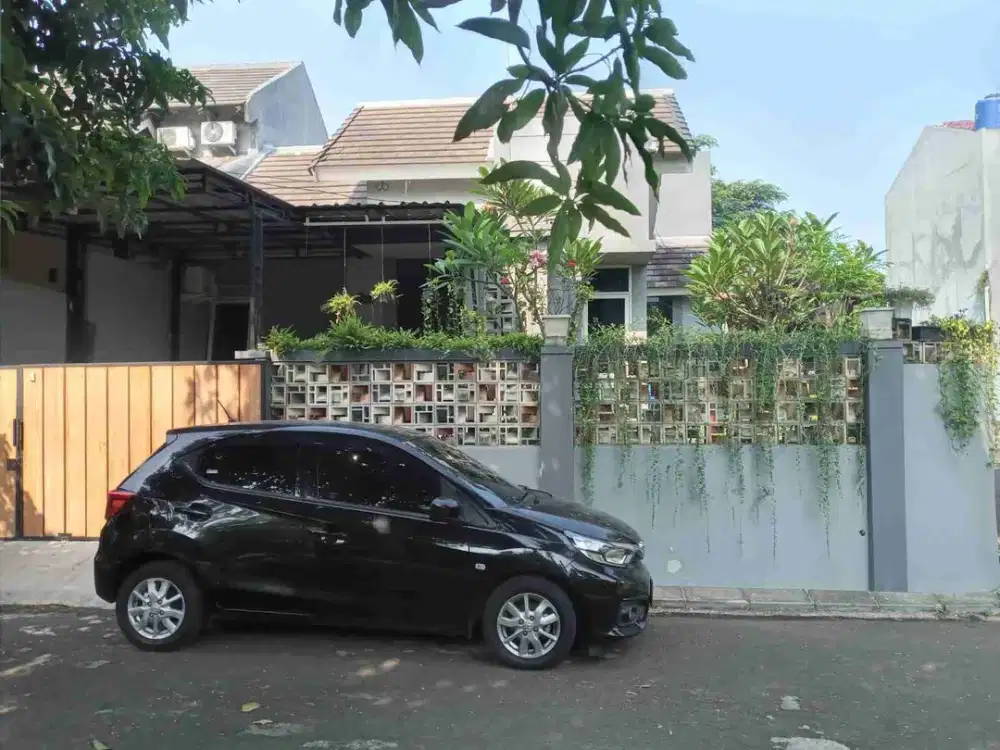 Jual Cepat Rumah Cantik Siap Huni 1 M Nego. Bukit Golf Cibubur.