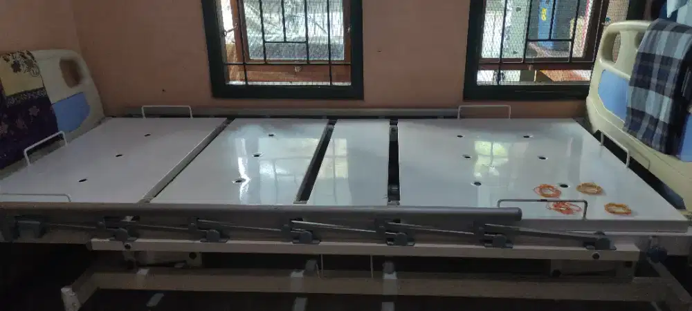 Bed Pasien 3 tuas