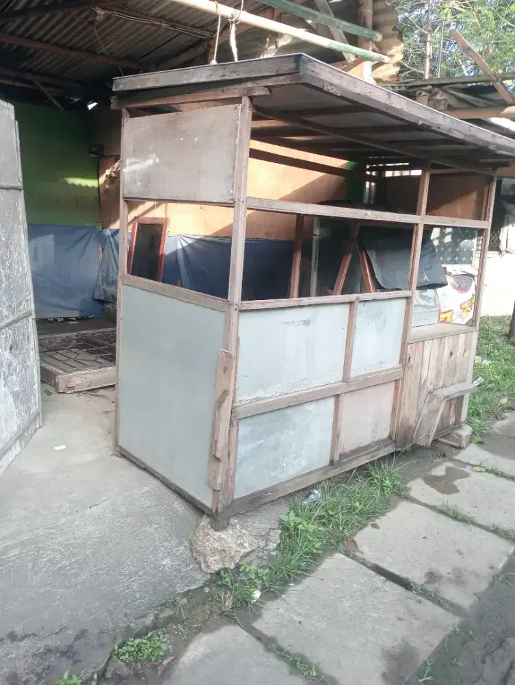 Tersedia tempat usaha siip bngt lokasi dekat  dan tempat wisata