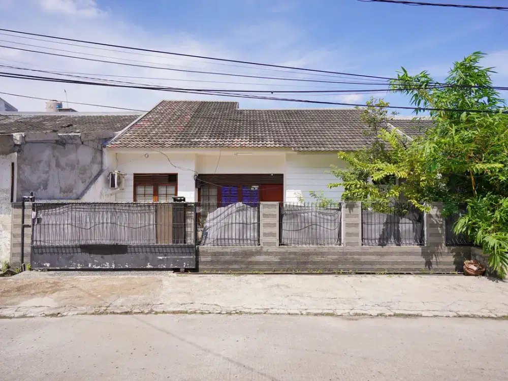 Rumah Luas 1 Lt Dekat Lagoon Avenue Mall Bekasi Hadap Utara J-23800