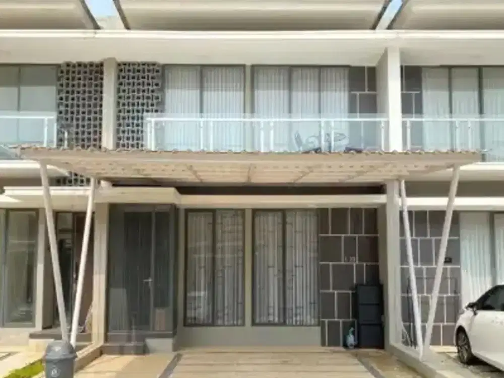 Rumah 2 Carport Dekat AEON Mall BSD City Hadap Utara Siap KPR J-1905