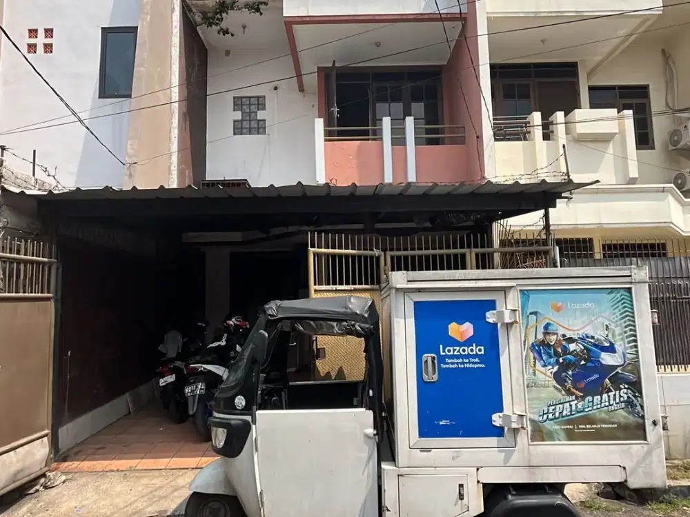 Rumah SHM dekat RSIA Metro Hospitals Kebon Jeruk Harga Nego J-23372