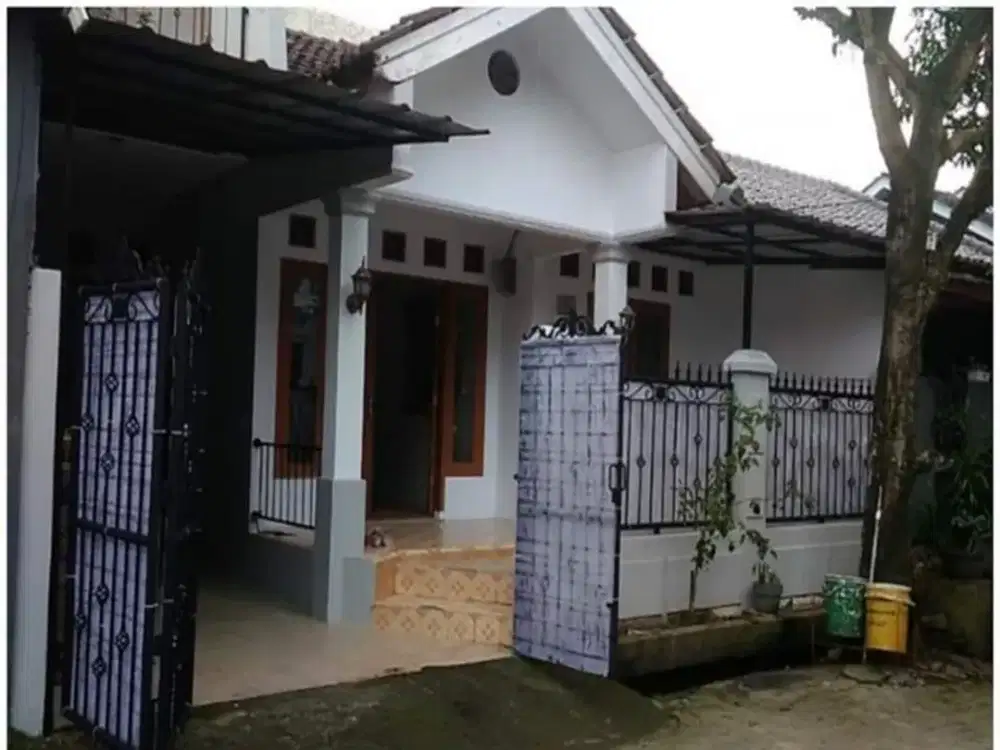 Rumah 2 Lt Strategis Akses Dekat Cibinong City Mall Siap Huni J-21867