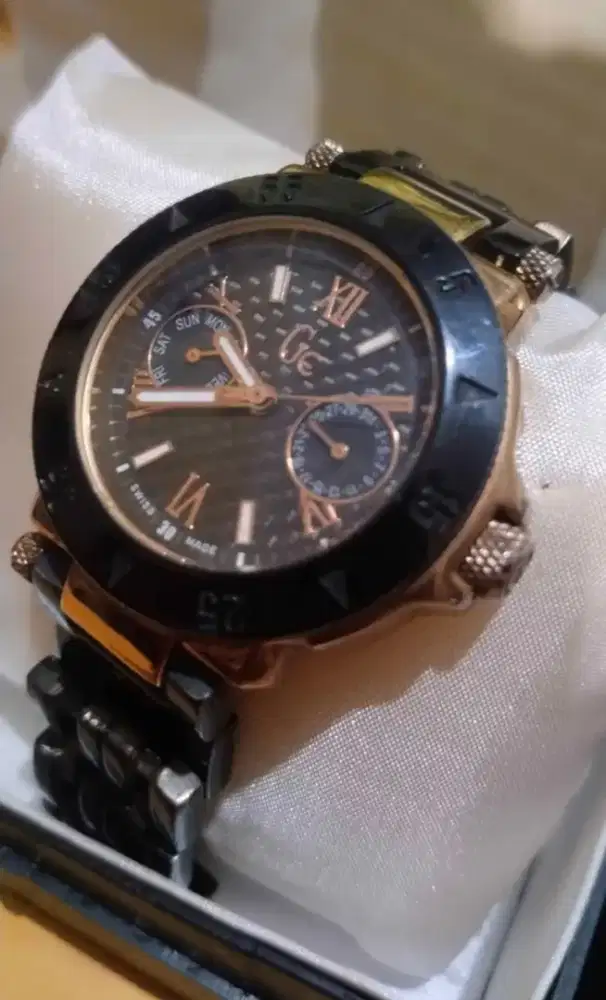 PL jam tangan GC Collection. Original. Black & gold. For Unisex.