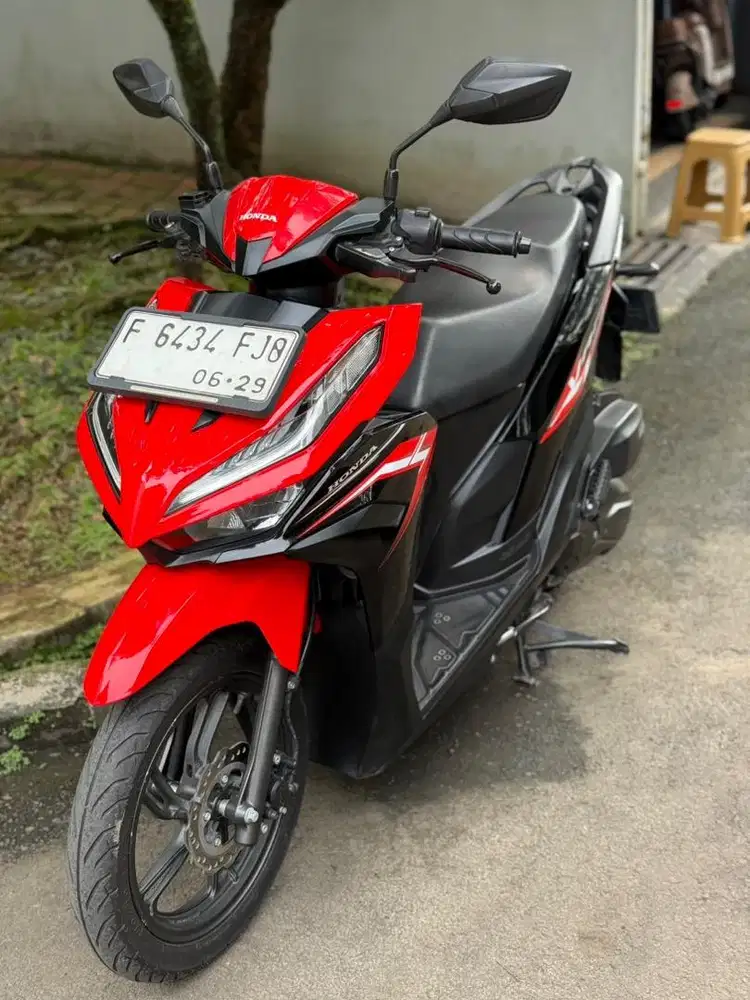 Honda Vario 125 Gen 2 Thn 2024 Merah Hitam Mulus