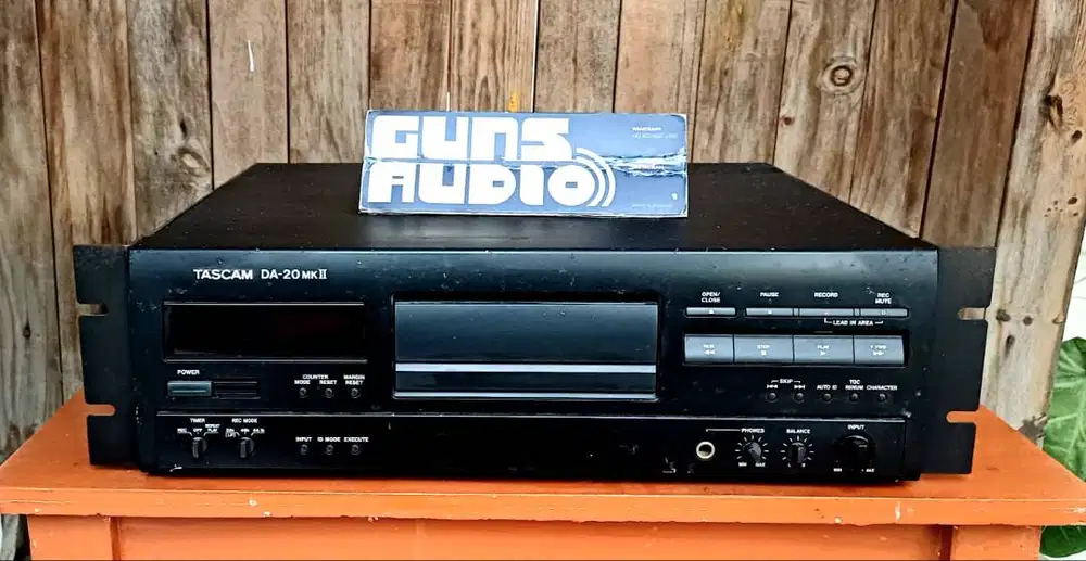 Dat player TASCAM DA-20MK11