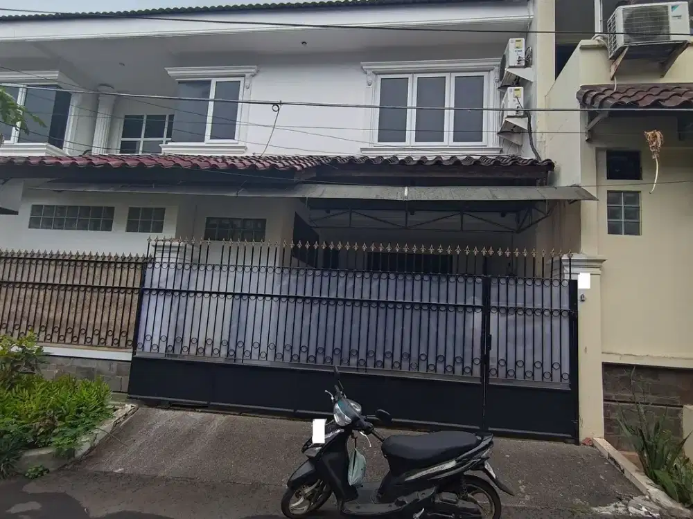 Rumah Terawat 10 Menit ke Gerbang Tol Kebon Jeruk 1 Harga Nego J-26892