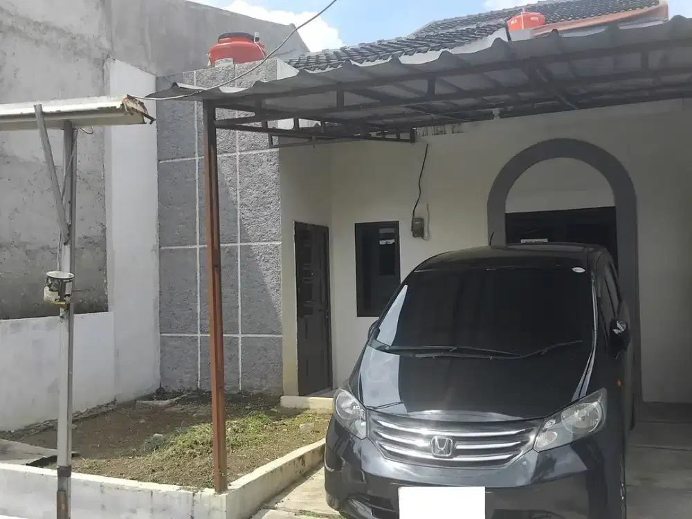 Rumah Minimalis 15 Menit ke Terminal Intermoda BSD Siap Huni J-30714