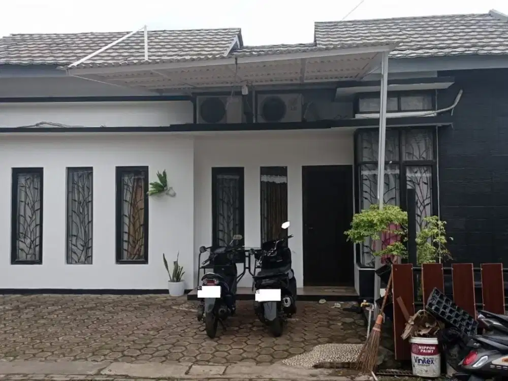 Rumah 16 Menit ke Living World Grand Wisata Bekasi  LT 130 SHM J-33723