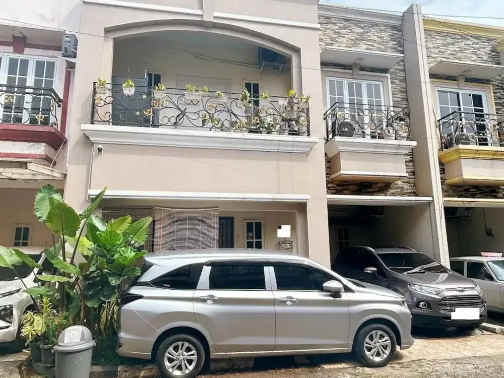 Dijual Rumah 2 Lt Mewah Akses Dekat RSUD Jagakarsa Hadap Timur J-27947