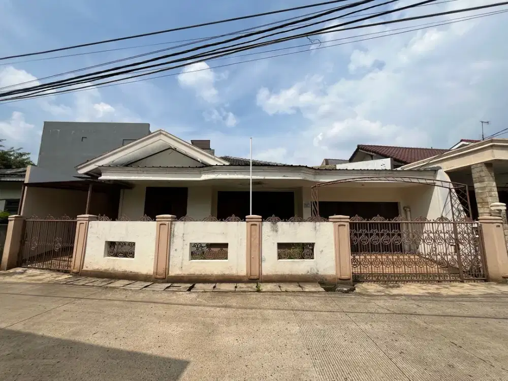 Rumah 1 Lt Luas 8 Menit ke The Park Pejaten LT 271 Dibantu KPR J-23456