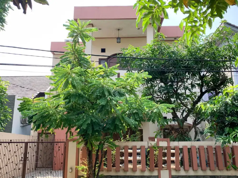 Rumah Terawat Asri 15 Menit ke RS Permata Cibubur Harga Nego J-22766