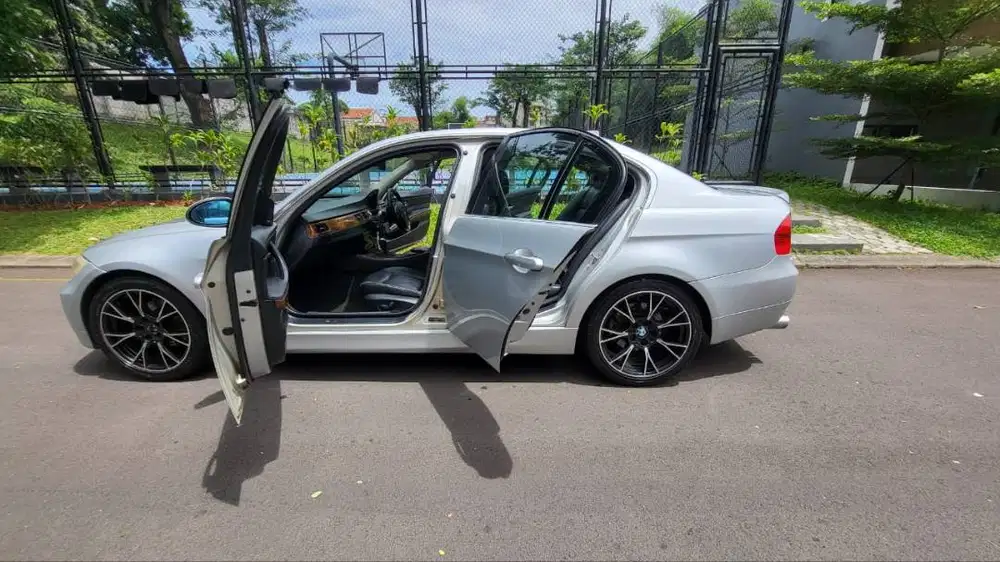 BMW E90 325 THN 2005