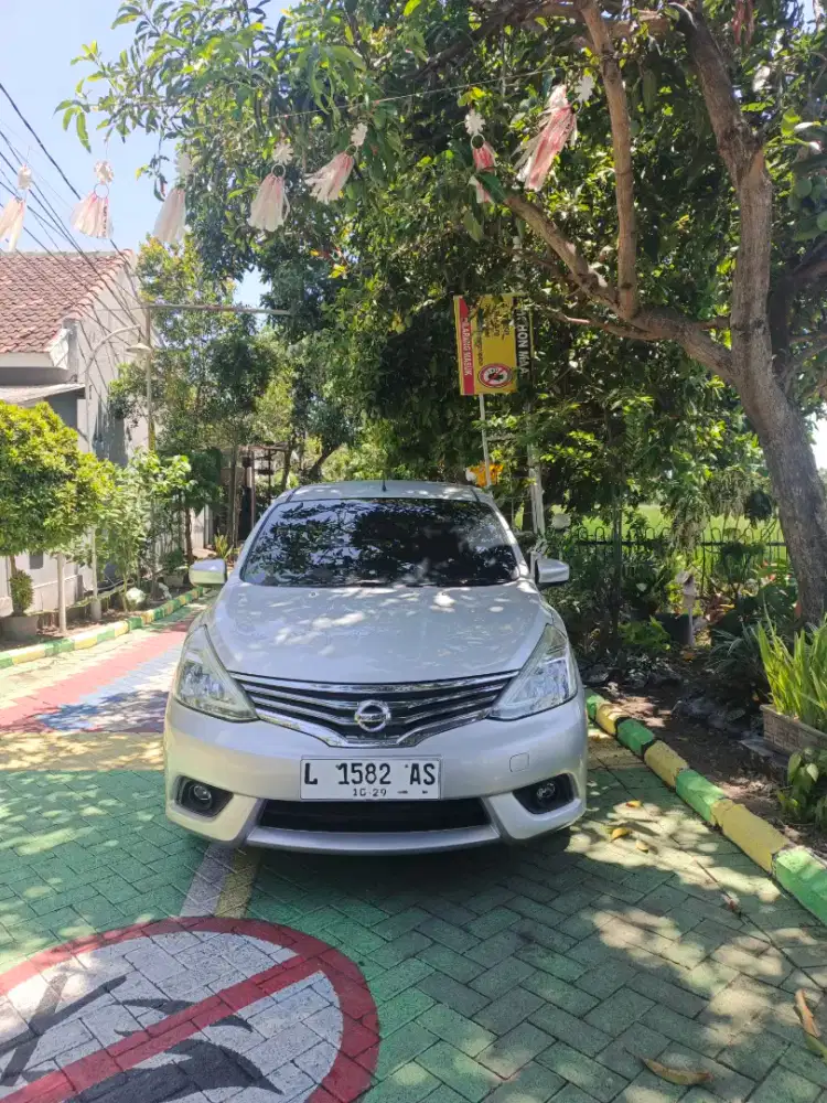 Nissan Grand Livina 1.5 SV Bensin Manual 2015