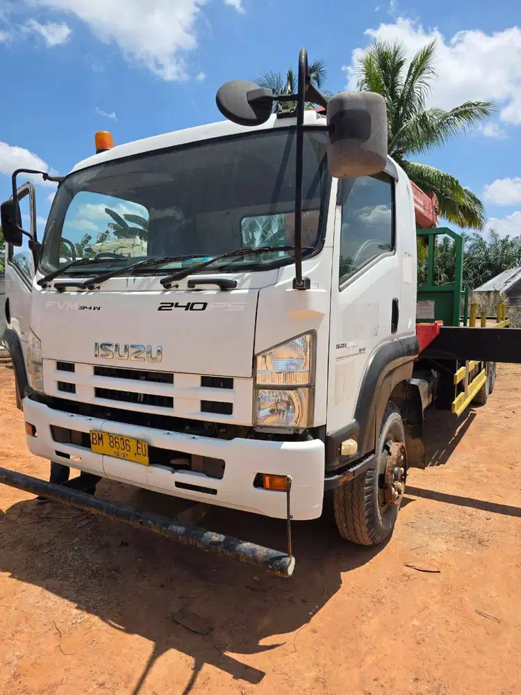 ISUZU FVM 240 || Tahun 2017 || Crain 10 Ton