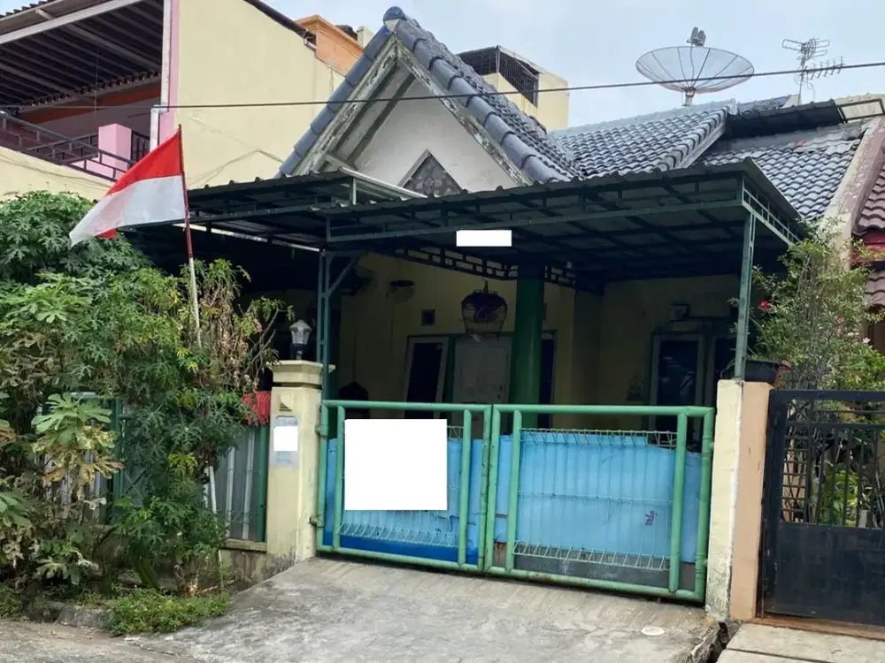 Rumah Lokasi Strategis Dijual di Taman Royal Cluster Pinus J-18358