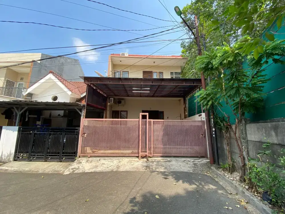 Rumah Terawat 10 Mnt ke Radjak Hospital Cengkareng Hadap Utara J-26385