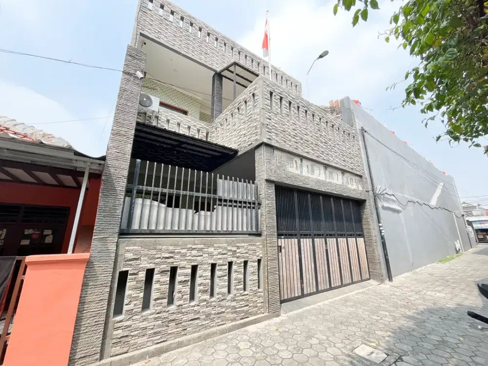 Rumah Hadap Utara Akses Dekat Tol Kebon Jeruk 1 Bebas Banjir J-22572