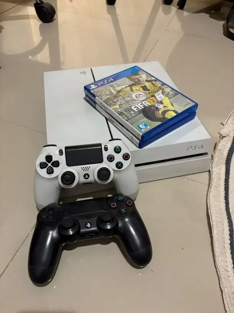 Ps4 fat 500gb original bisa game online mulus siap pakai