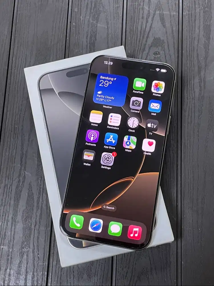 iPhone 16 Pro Max 256gb White Titanium Garansi iBox Aktif Fullset Ori