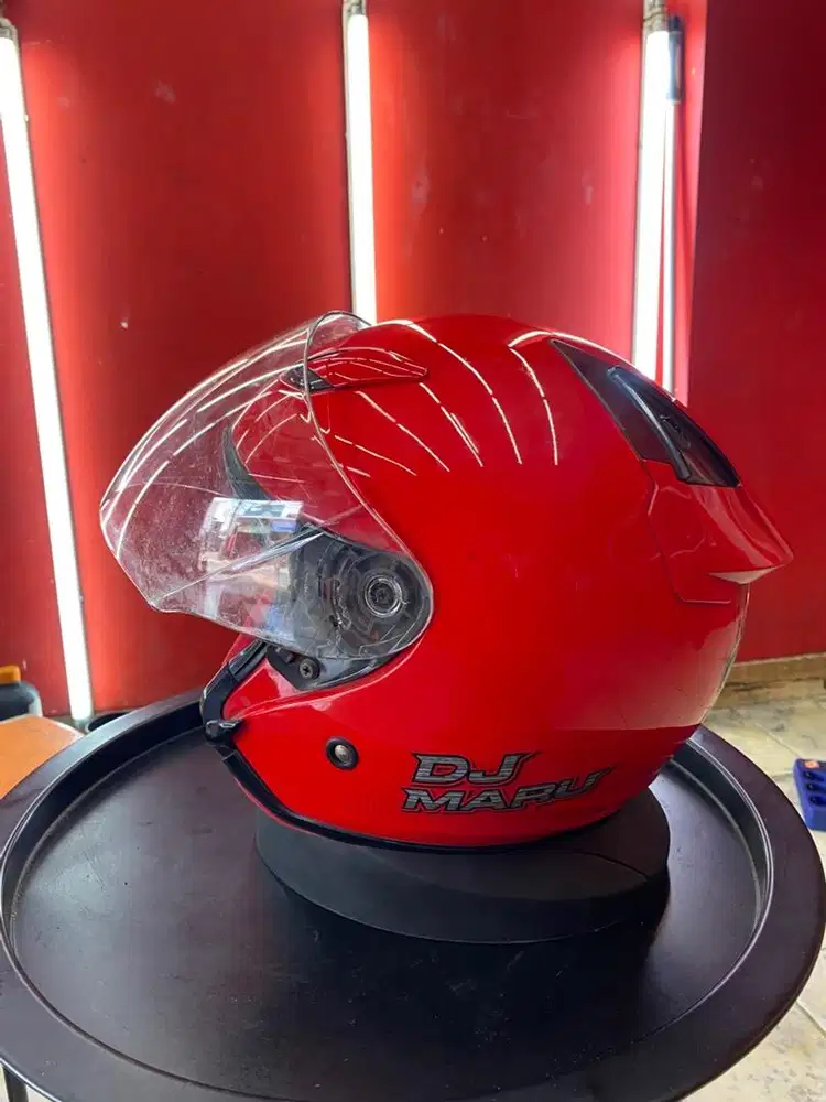 Helm DJ Maru merah