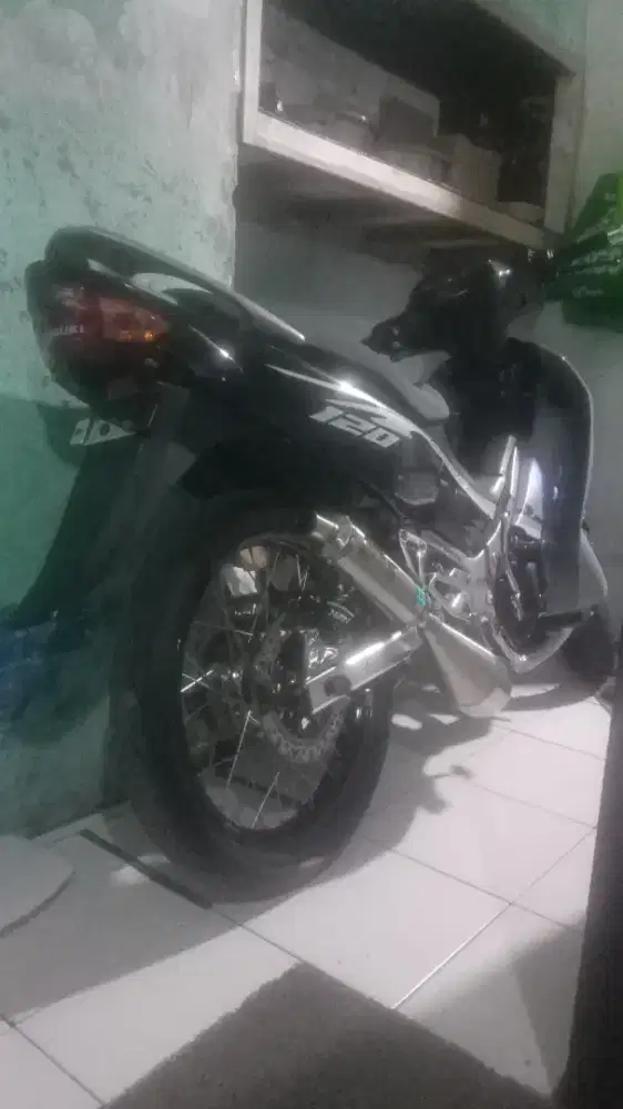 Satria hiu 2004 ASLI LSCM