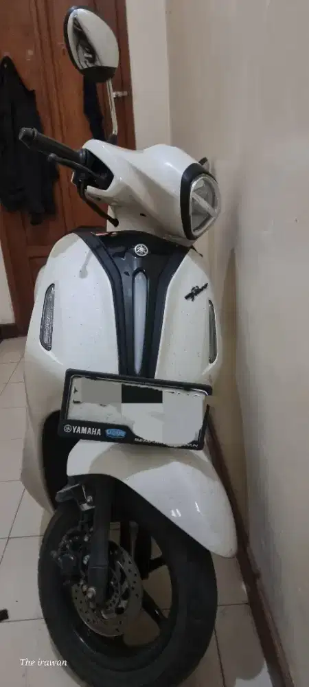 Dijual segera Yamaha grand Filano putih