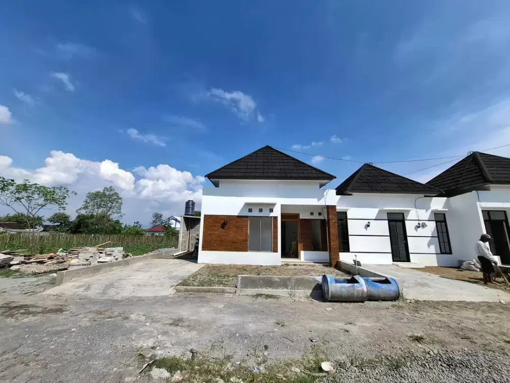 DIJUAL RUMAH SIAP HUNI KONSEP KLASIK 300JT-an DI UTARA PRAMBANAN