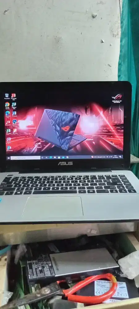 Laptop asus slim mulus garansi core i3 ram 10gb hardis 500gb cod siap