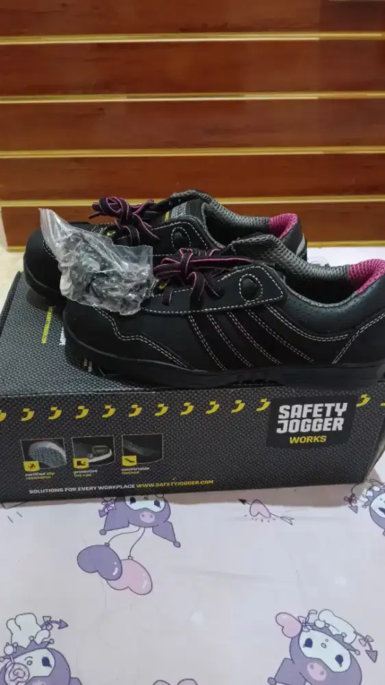 Sepatu Safety Jogger