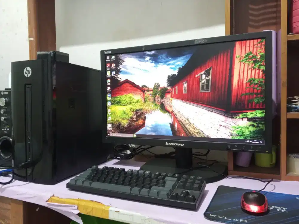 Pc gaming dan editing HP / intel + ram 10gb + ssd 256 + monitor 24inch
